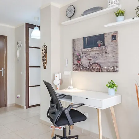 Mar El Mocan 4 Beautiful And Spacious With Terrace *